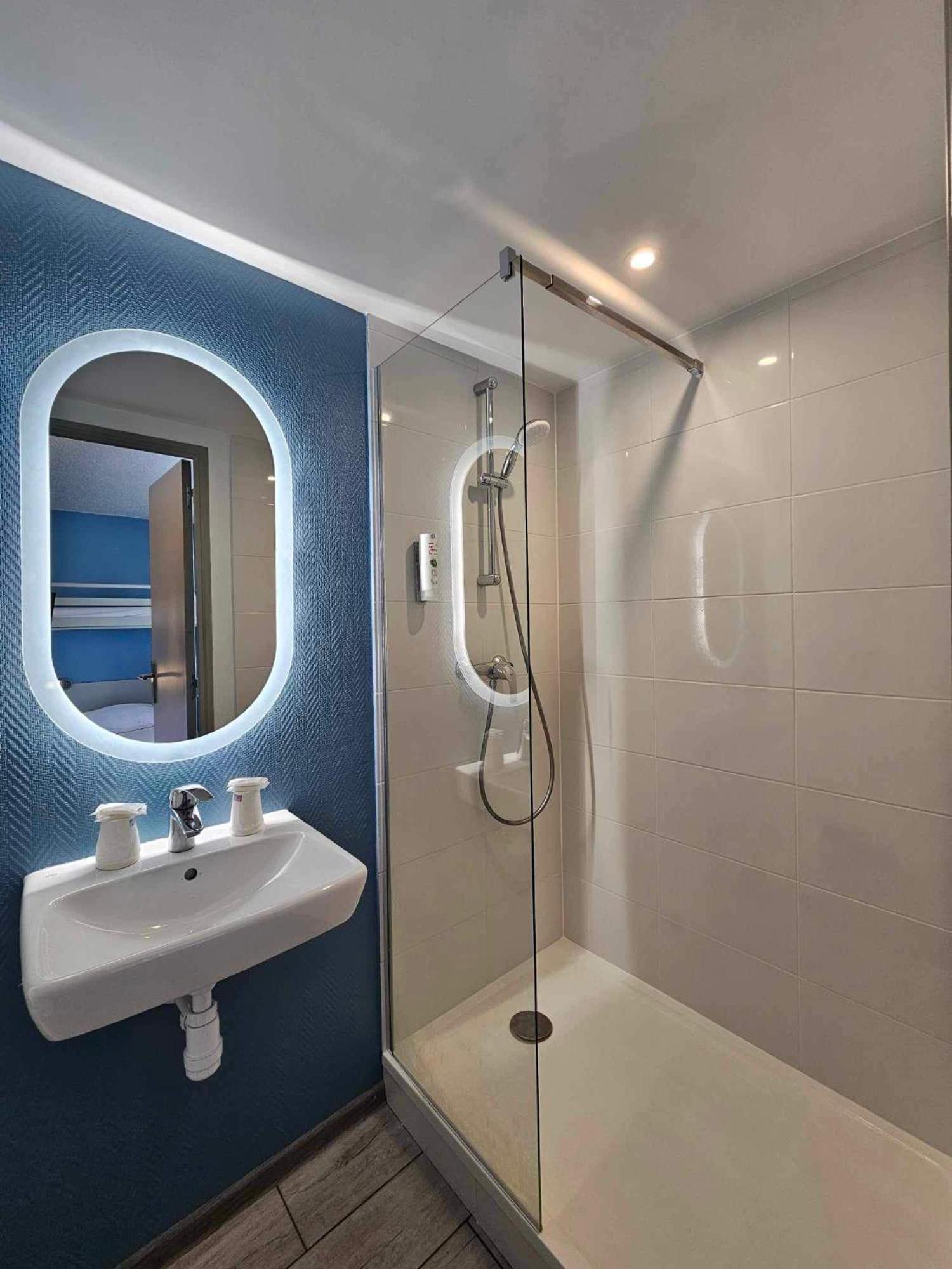 Cit'Hotel Design Booking Evry Saint-Germain-Les-Corbeil Senart Εξωτερικό φωτογραφία