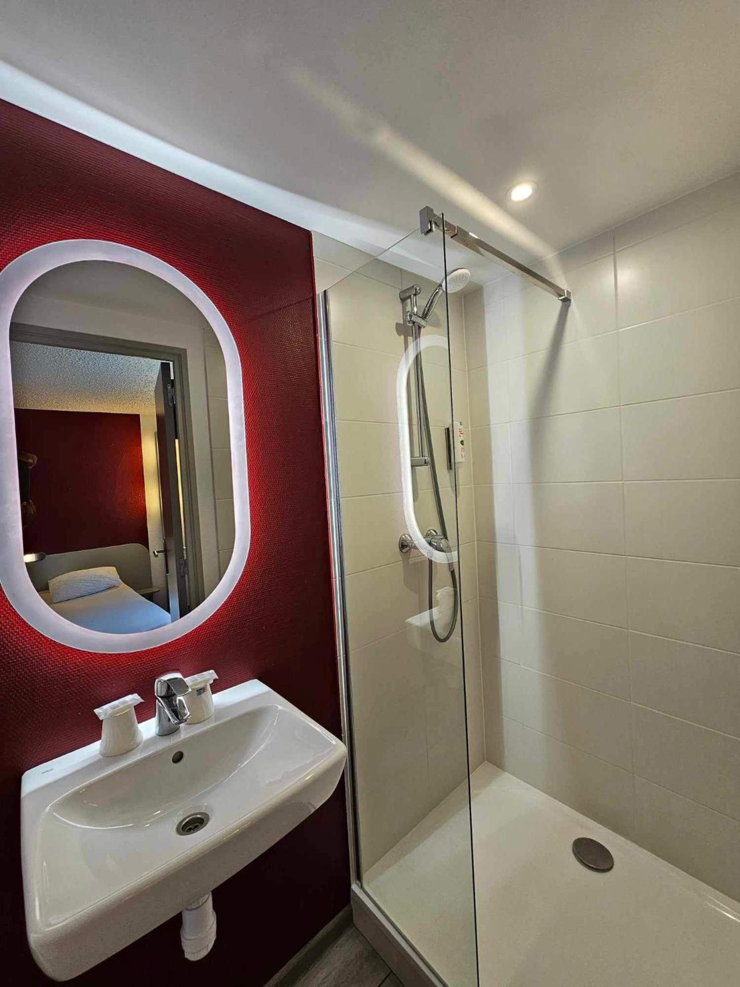 Cit'Hotel Design Booking Evry Saint-Germain-Les-Corbeil Senart Εξωτερικό φωτογραφία