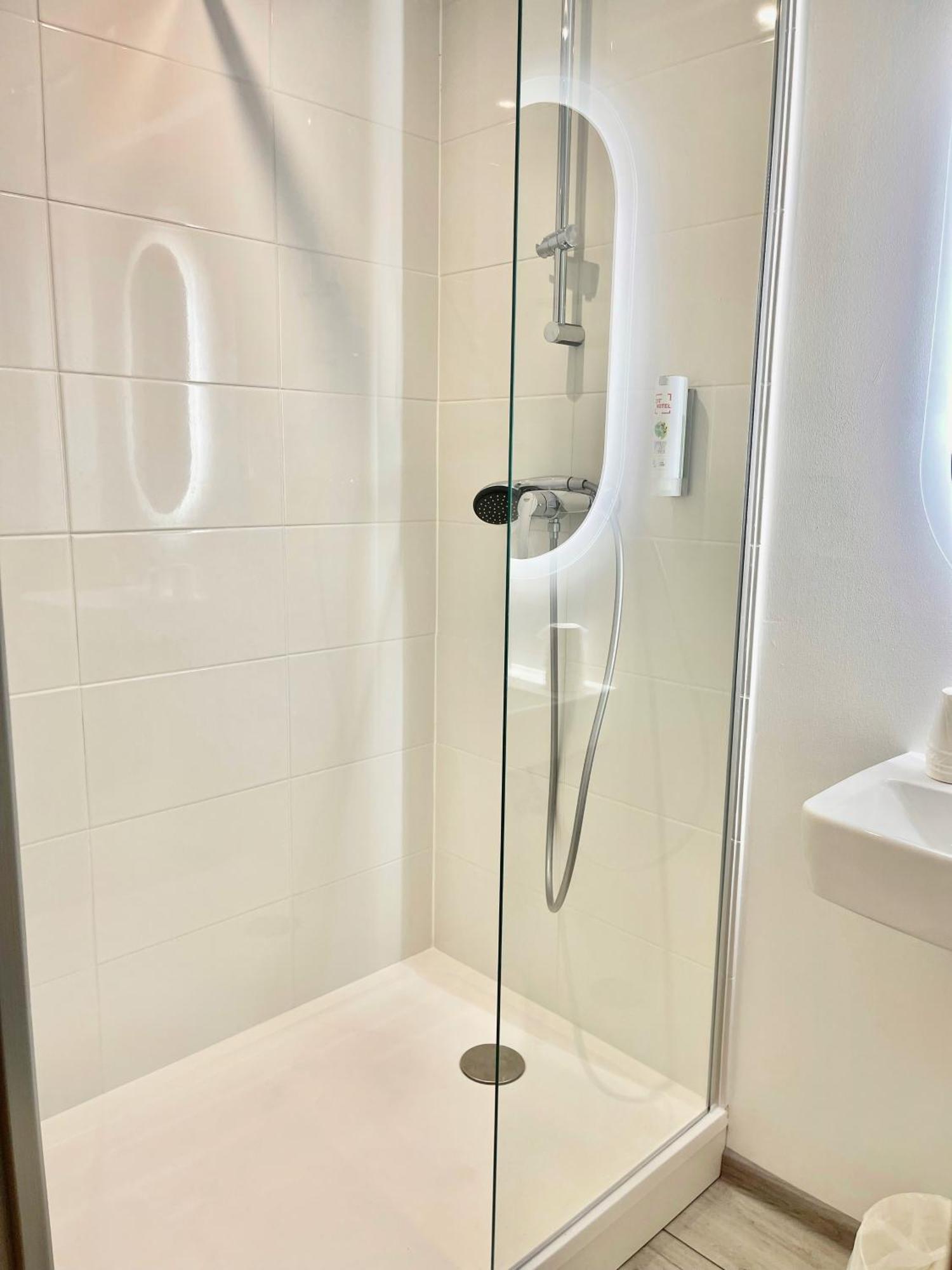Cit'Hotel Design Booking Evry Saint-Germain-Les-Corbeil Senart Εξωτερικό φωτογραφία